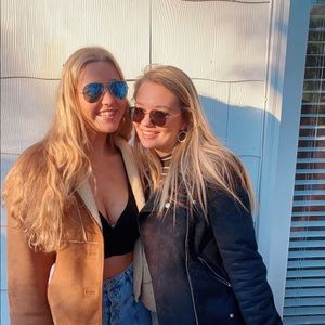 Meet your Posher, Carly